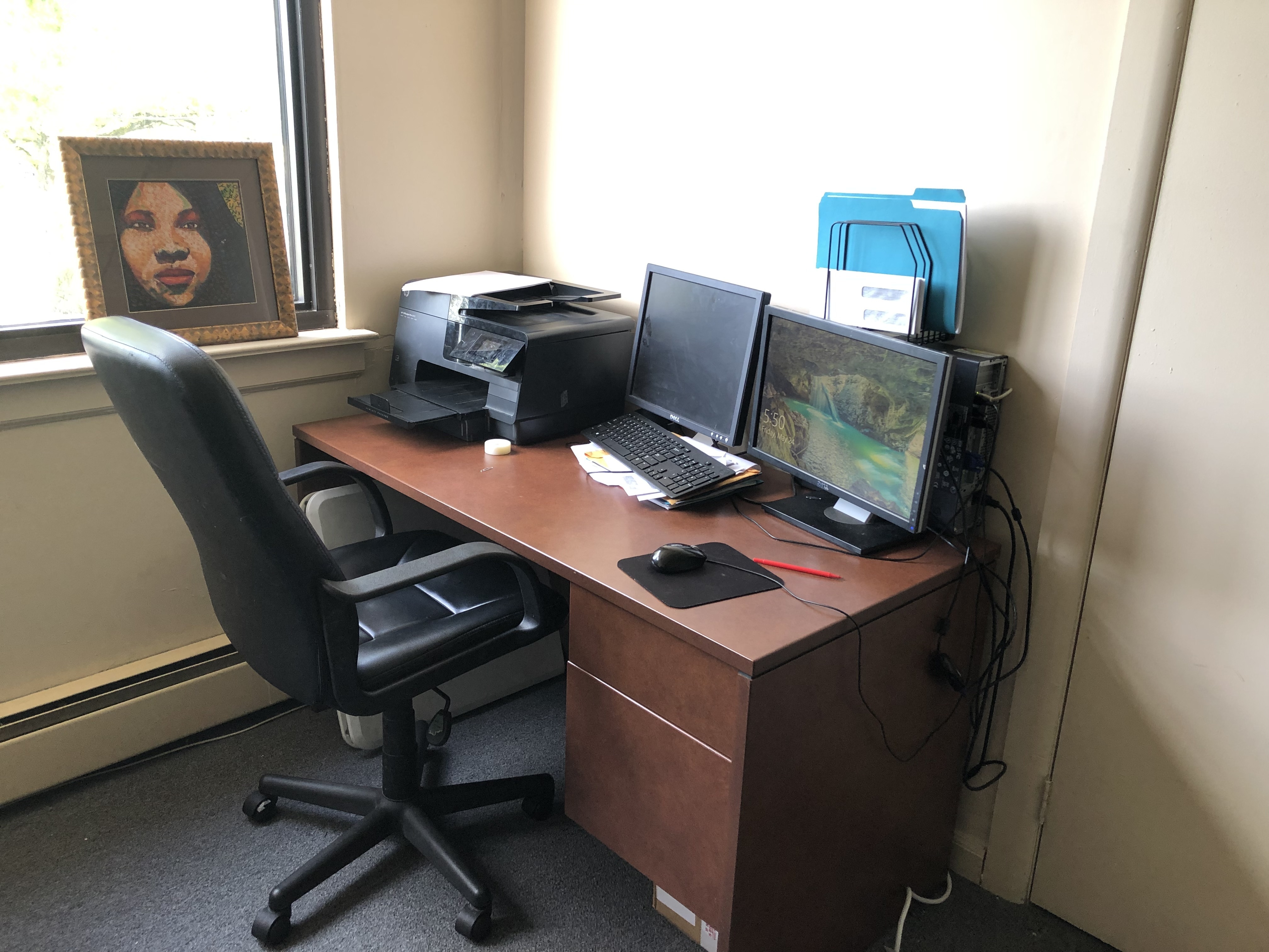 Co Working Space Available 