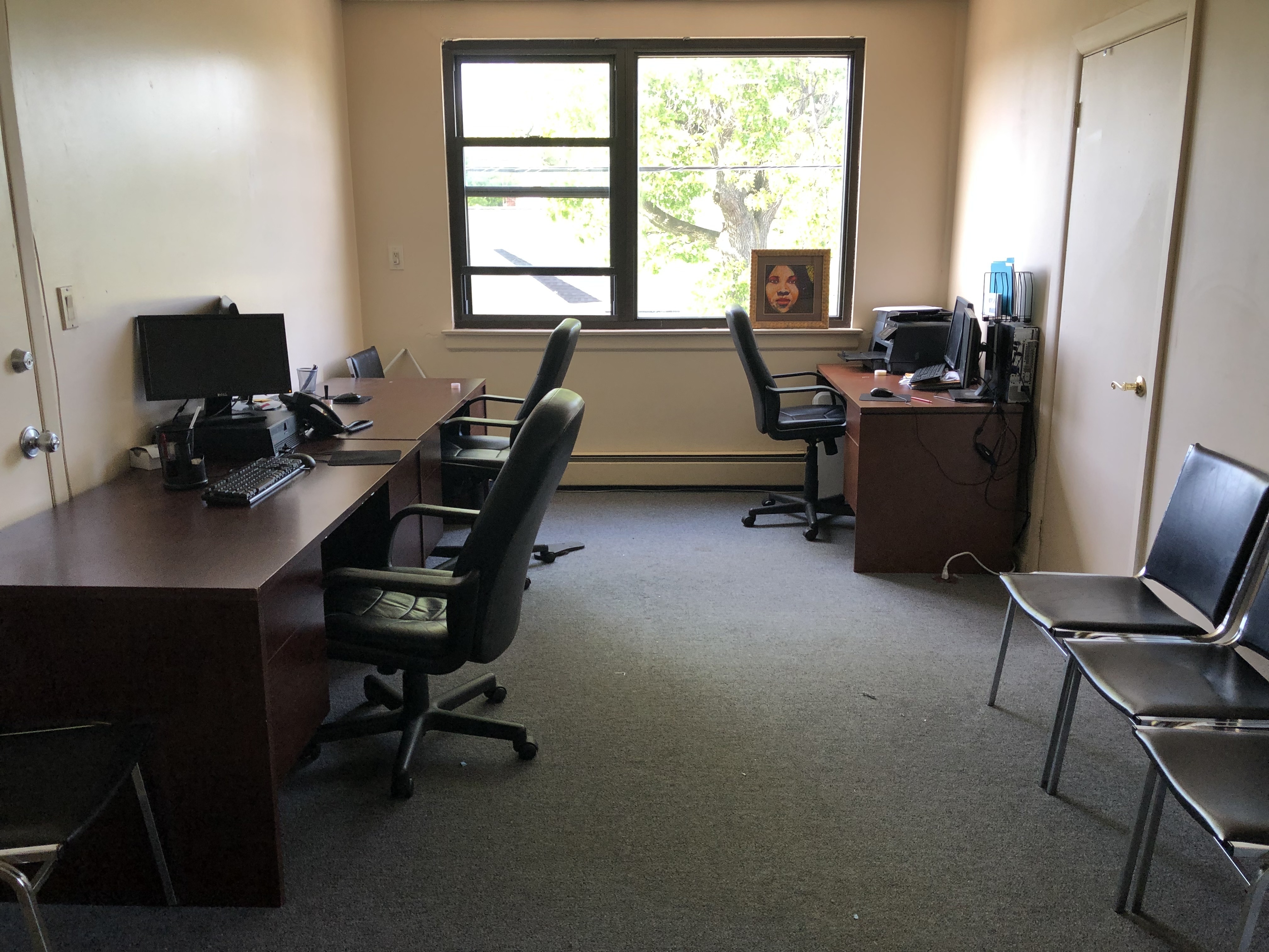 Co Working Space Available 