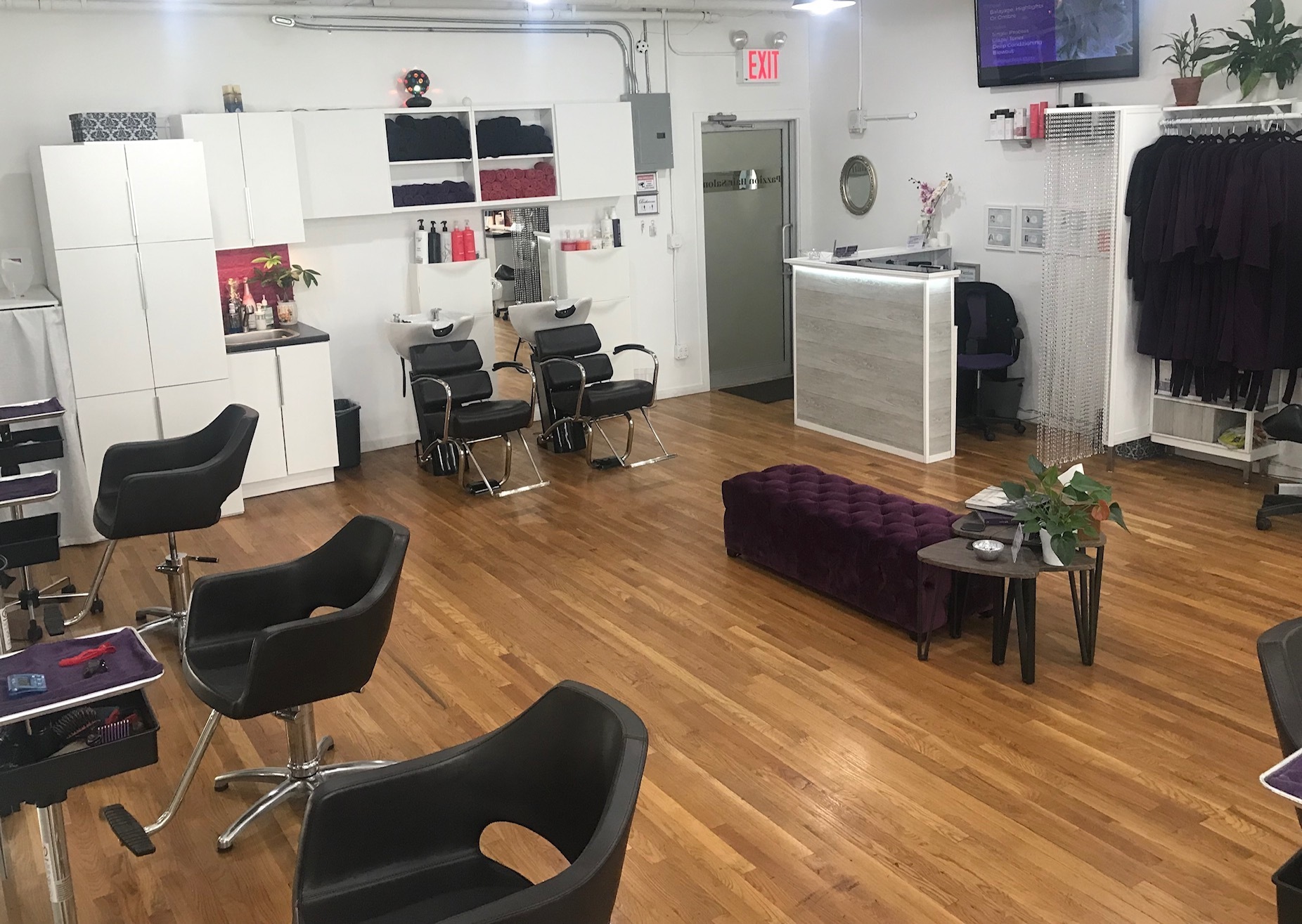 Rent one of our professional stations and feel just like a part of our team.