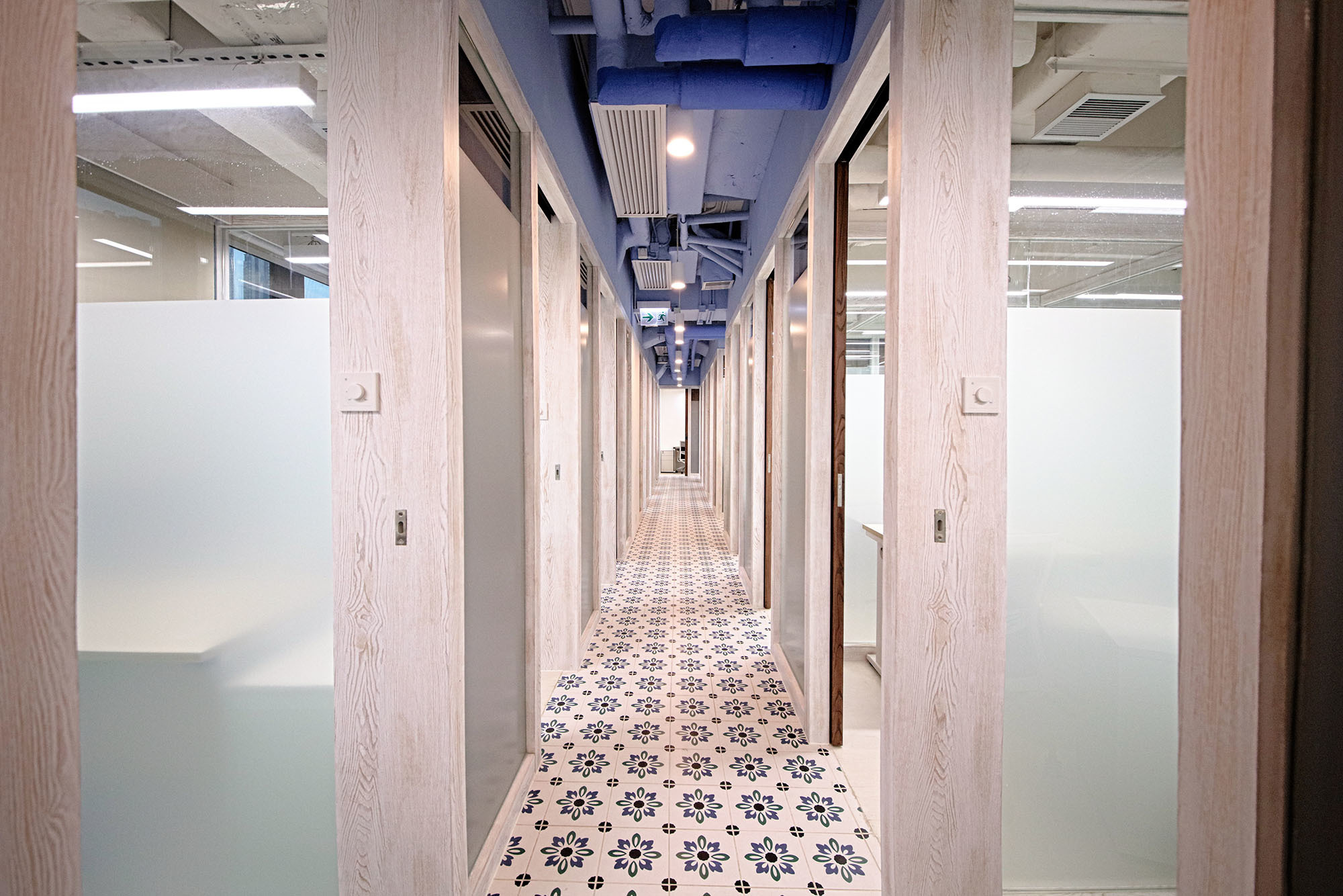Private Offices (1 pax) Private Offices (1 pax)