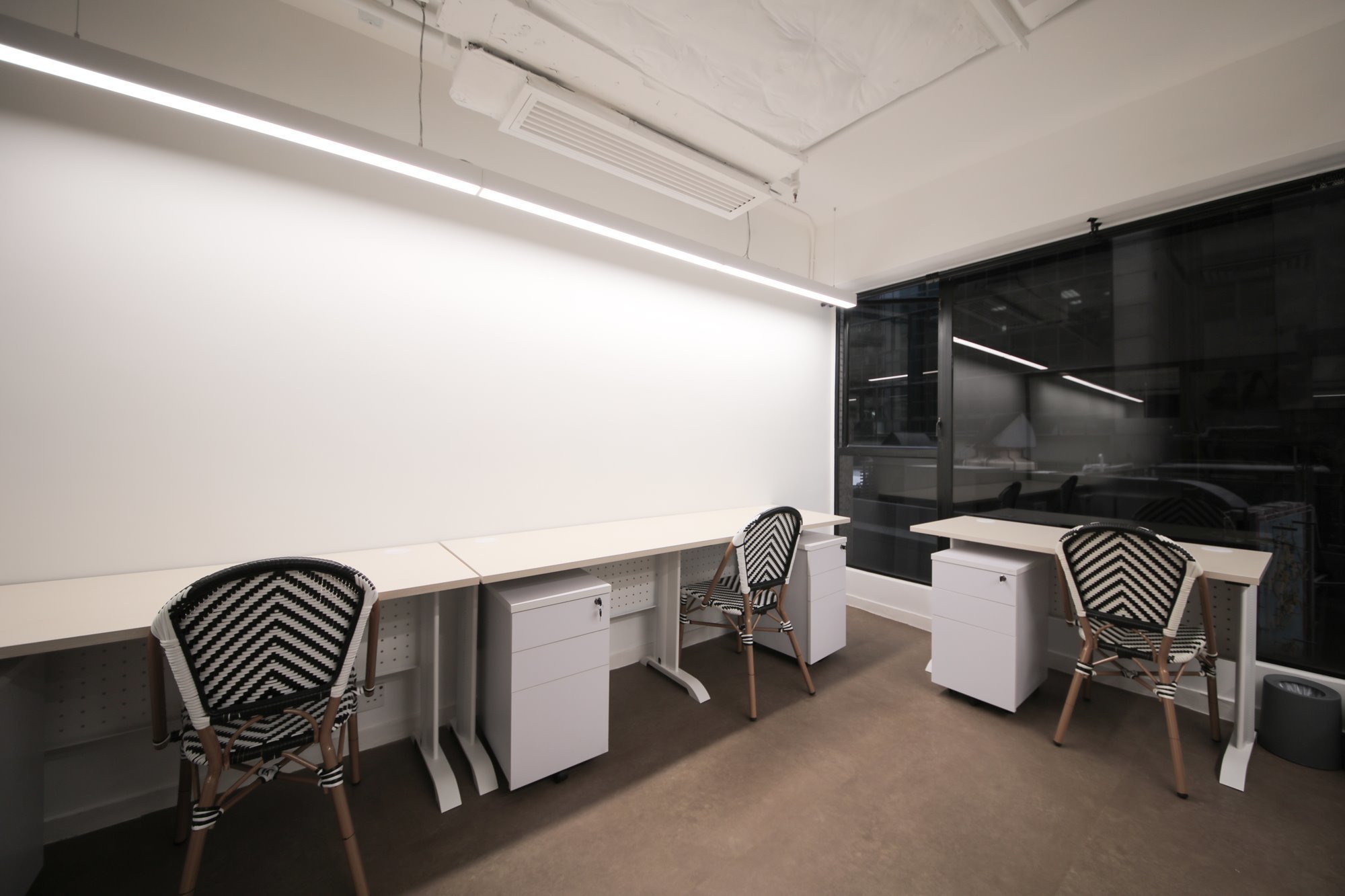 Private Offices (1 pax) Private Offices (1 pax)