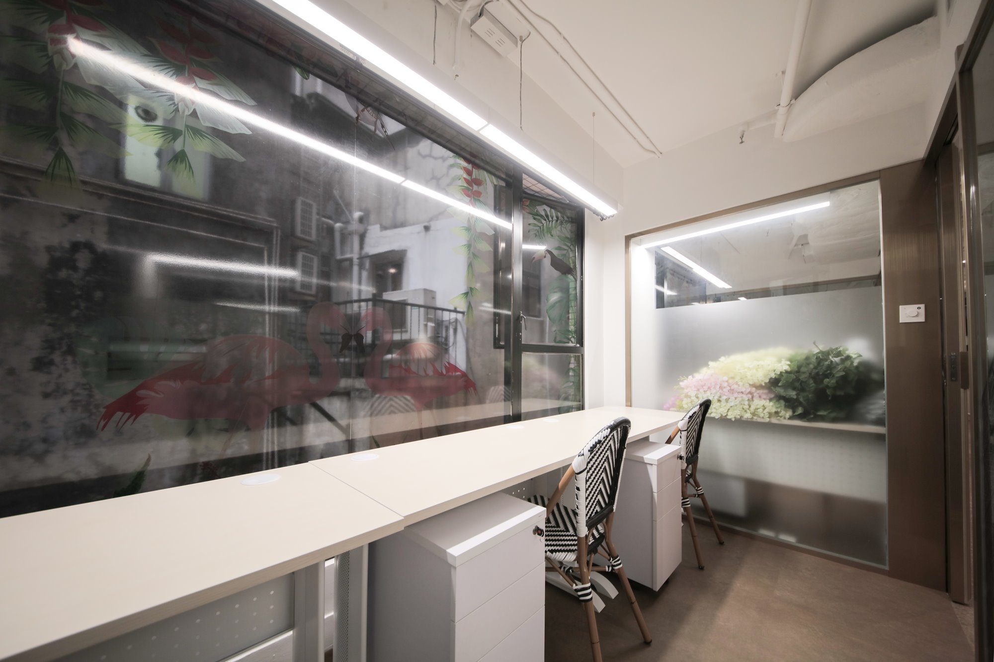 Private Offices (1 pax) Private Offices (1 pax)