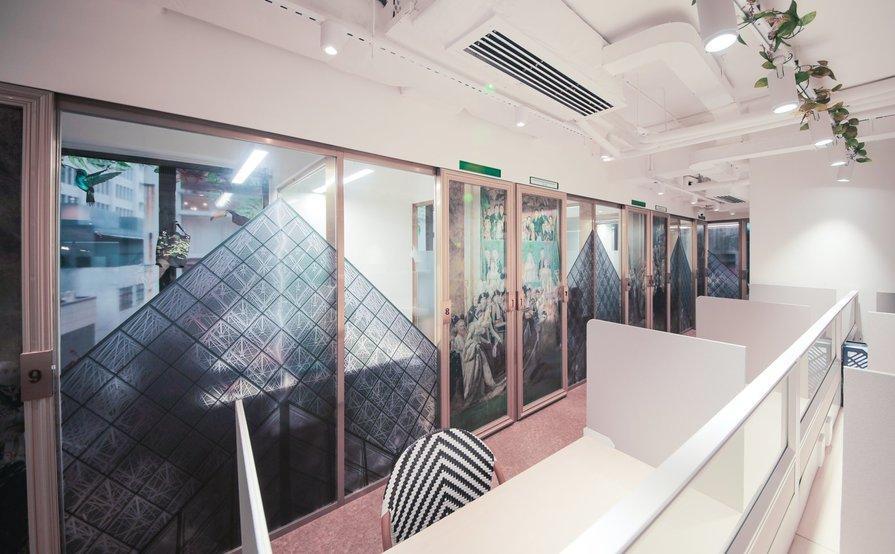 Private Offices (1 pax) Private Offices (1 pax)