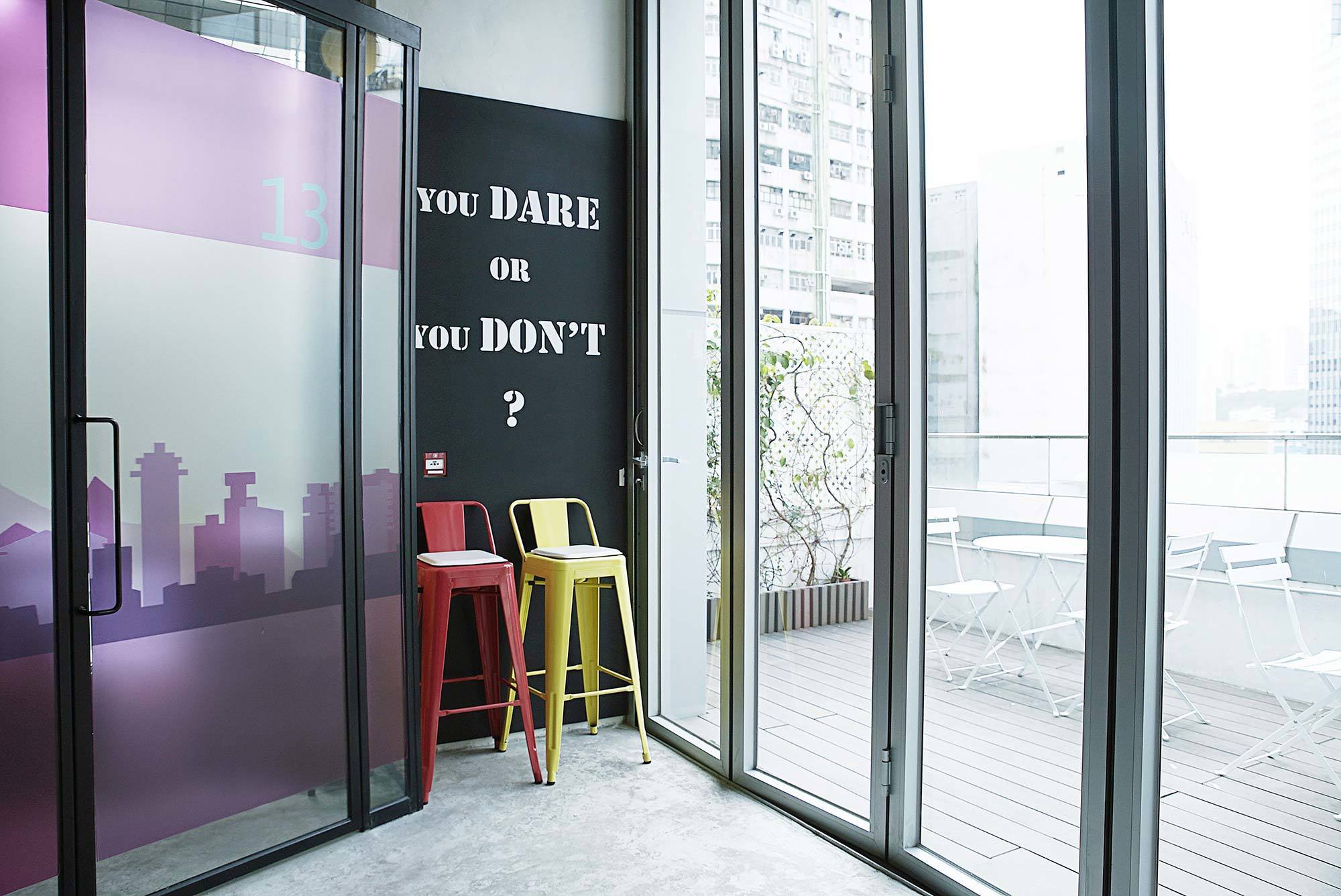 Private Office (1 pax) Private Office (1 pax)