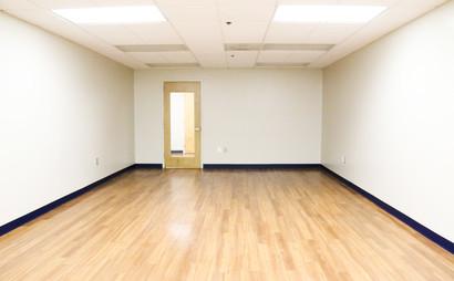 Luxurious and Affordable Private Office Luxurious and Affordable Private Office