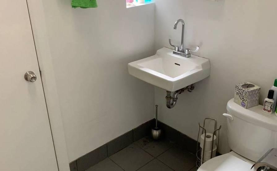 Subleasing Desks and offices in Newly Renovated Office (Flatiron) $500 Subleasing Desks and offices in Newly Renovated Office (Flatiron) $500