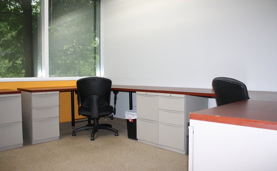 Dedicated Desk