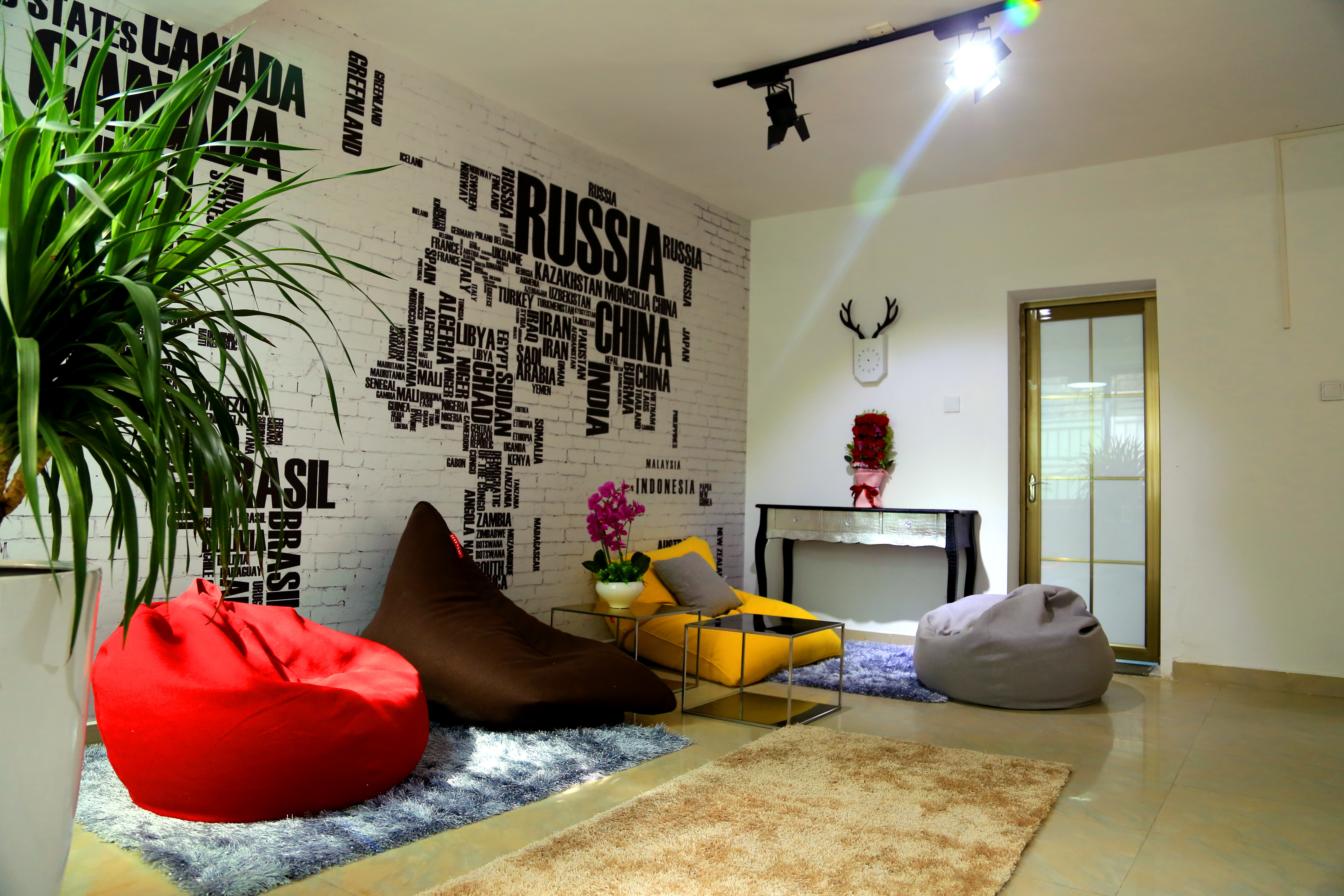 OpenMind Shenzhen (Meeting Room)