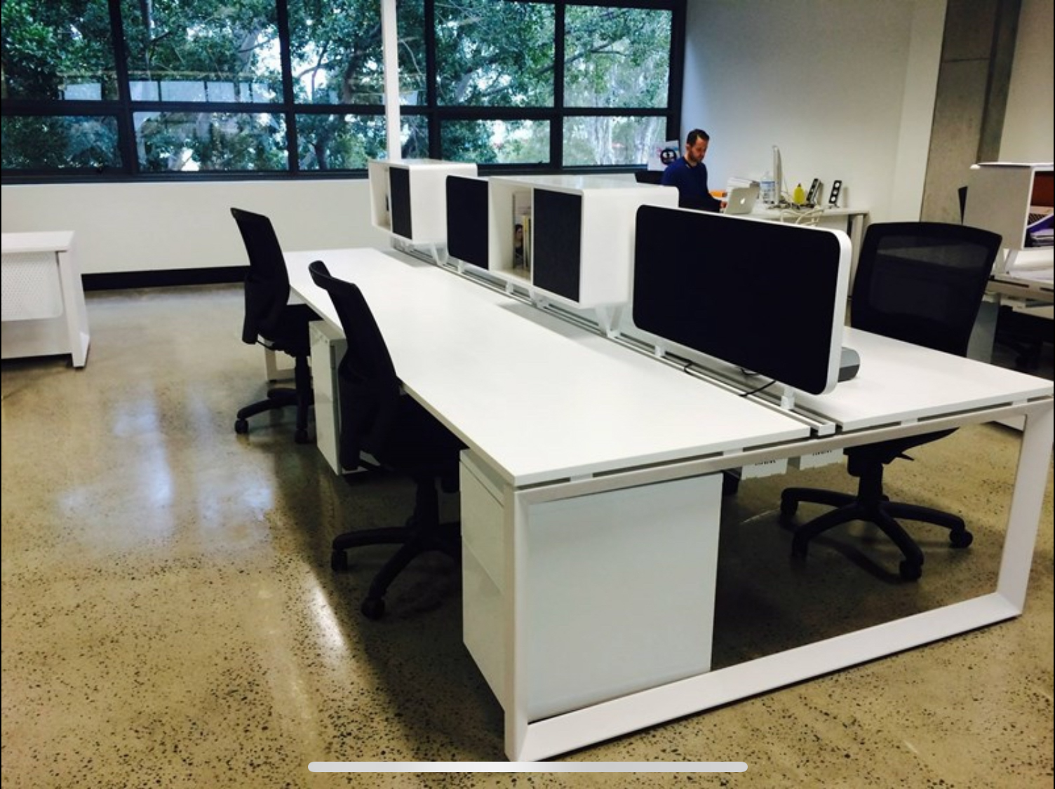 RAWSPACE Dedicated Desks RAWSPACE Dedicated Desks