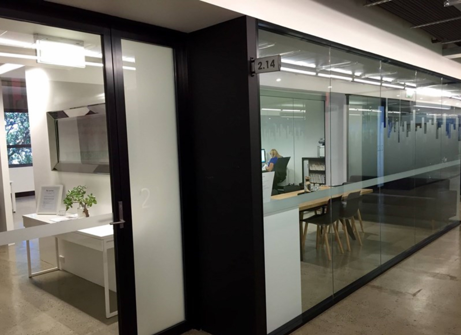 RAWSPACE Private office RAWSPACE Private office