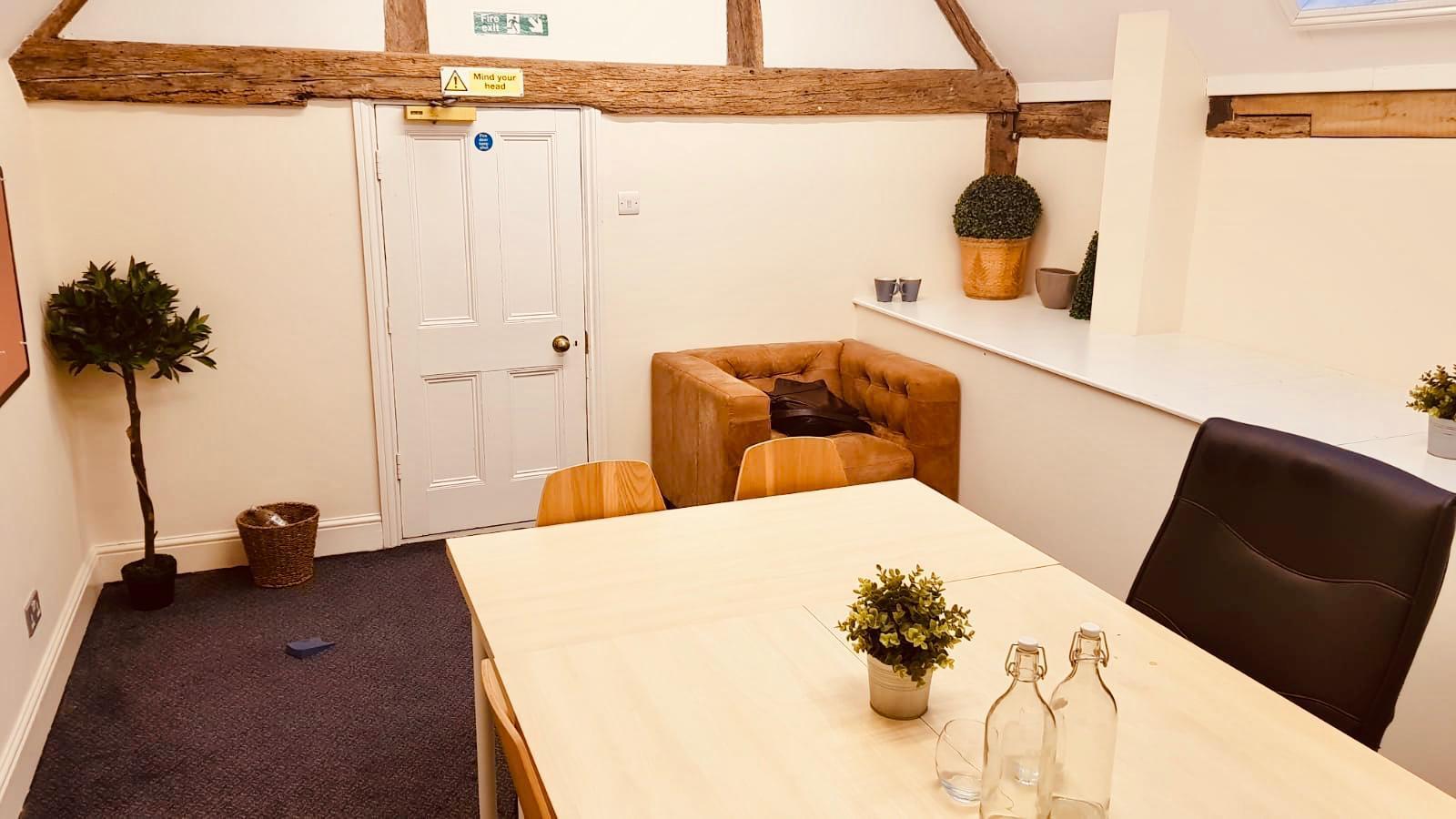 Office 8 - Lovely furnished office space in listed building @Rivertech