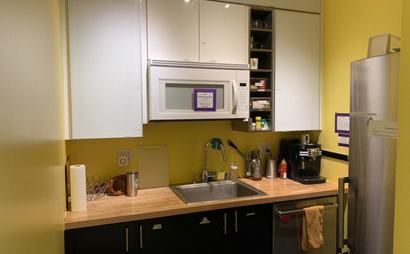 Furnished office for rent / Conference room