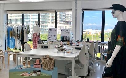 DEDICATED DESK DEDICATED DESK