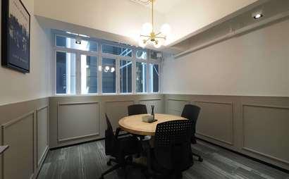 Three Commas Hot Desks&Office Suites Three Commas Hot Desks&Office Suites