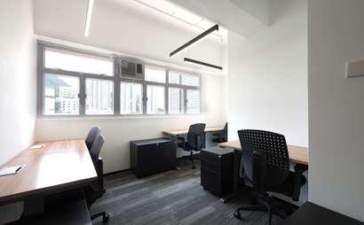 Three Commas Hot Desks&Office Suites Three Commas Hot Desks&Office Suites