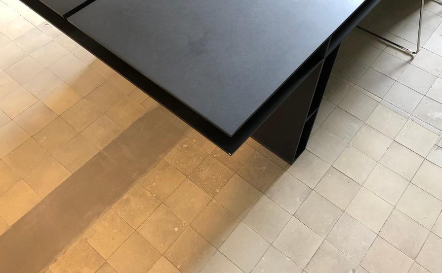 Flex Desk