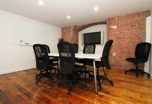 Nuage B Meeting Room