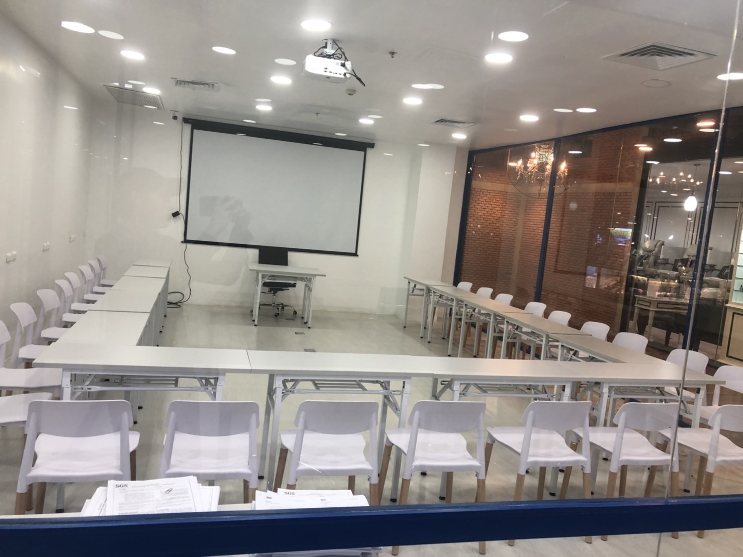 WorkWize Meeting Room - The Street Ratchada