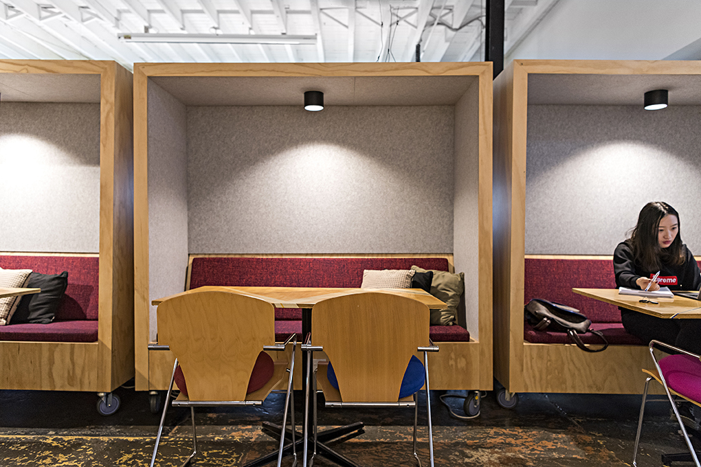 Exchange Workspaces Richmond - 6 Person Meeting Room