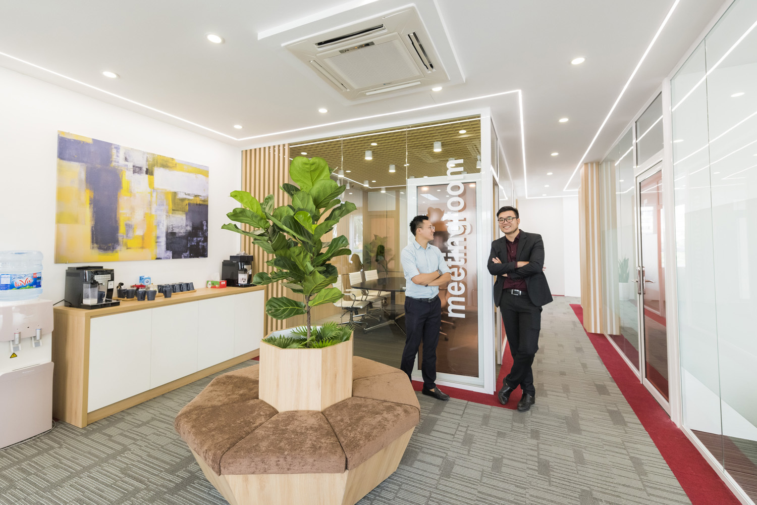 Azumi Seviced Office