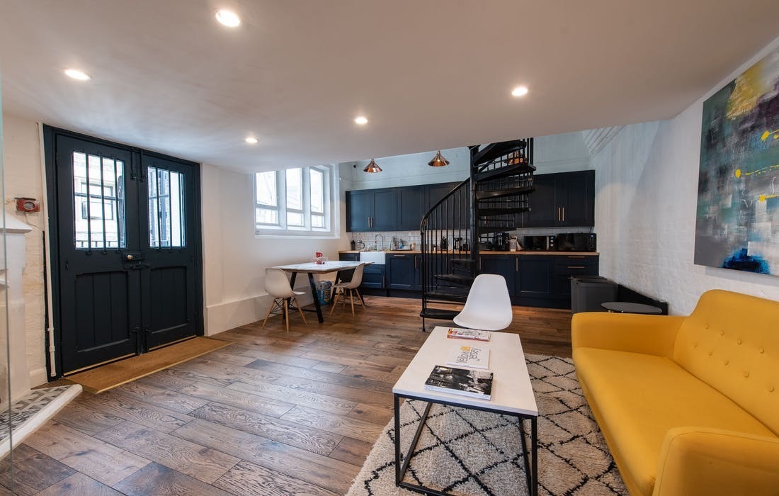 70-71 Wells Street 70-71 Wells Street