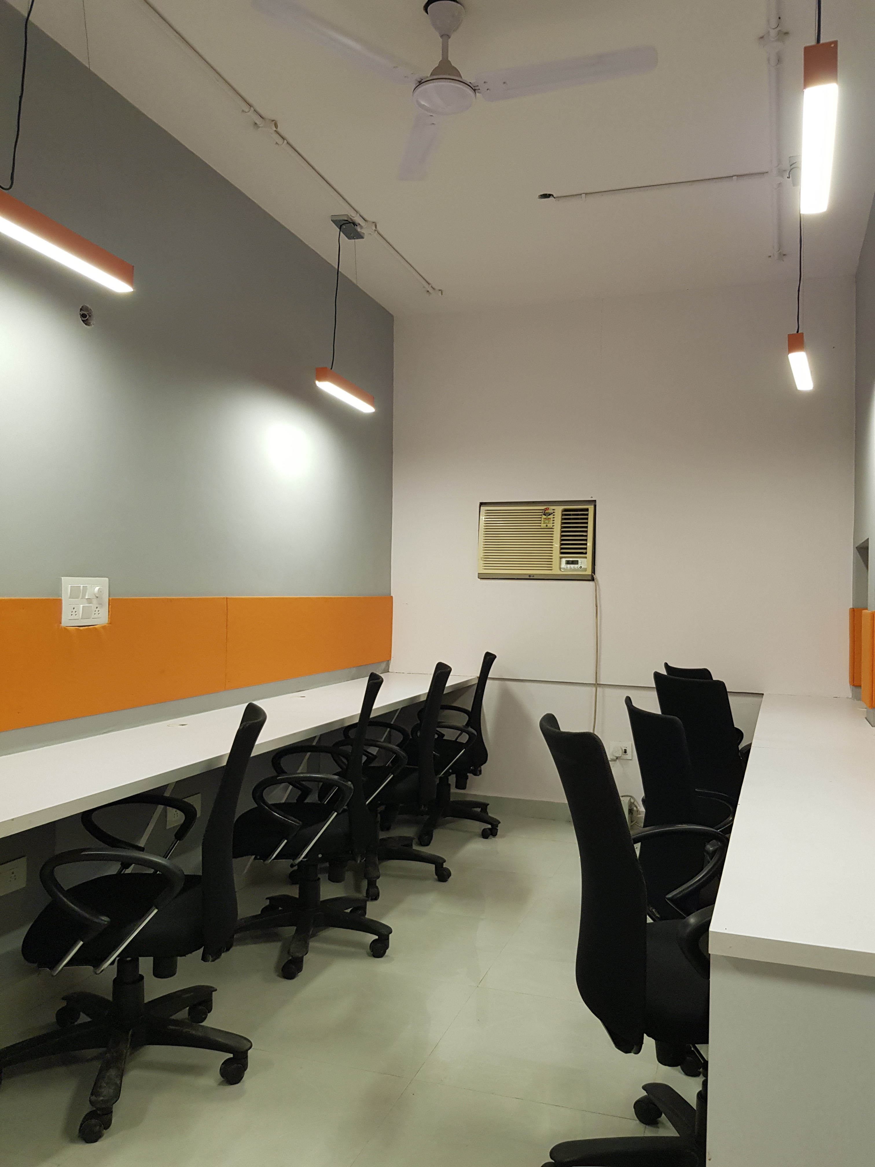 Krastay Coworking space in delhi - 12 Seat Private Cabin Krastay Coworking space in delhi - 12 Seat Private Cabin