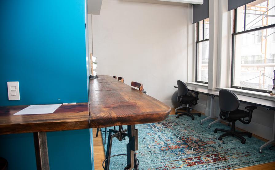 Hot Desk - Unlimited Hot Desk - Unlimited