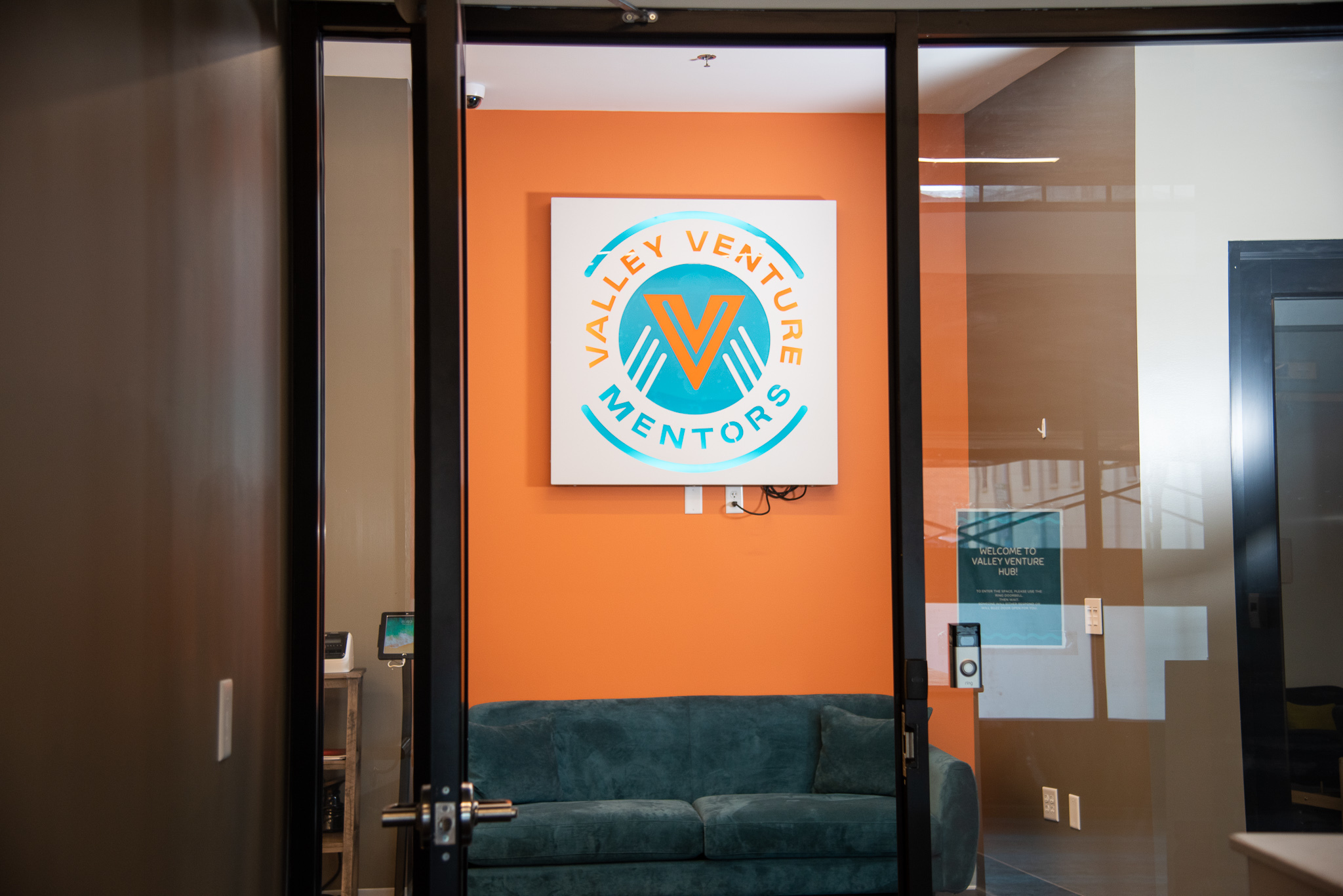 Hot Desk - Punch Pass  (minimum of 5 visits) Hot Desk - Punch Pass  (minimum of 5 visits)