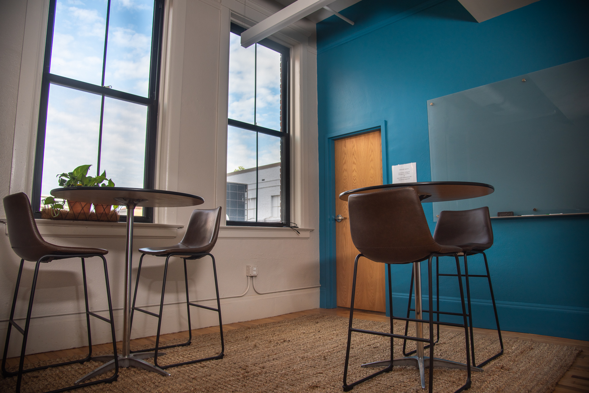 Hot Desk - Punch Pass  (minimum of 5 visits) Hot Desk - Punch Pass  (minimum of 5 visits)