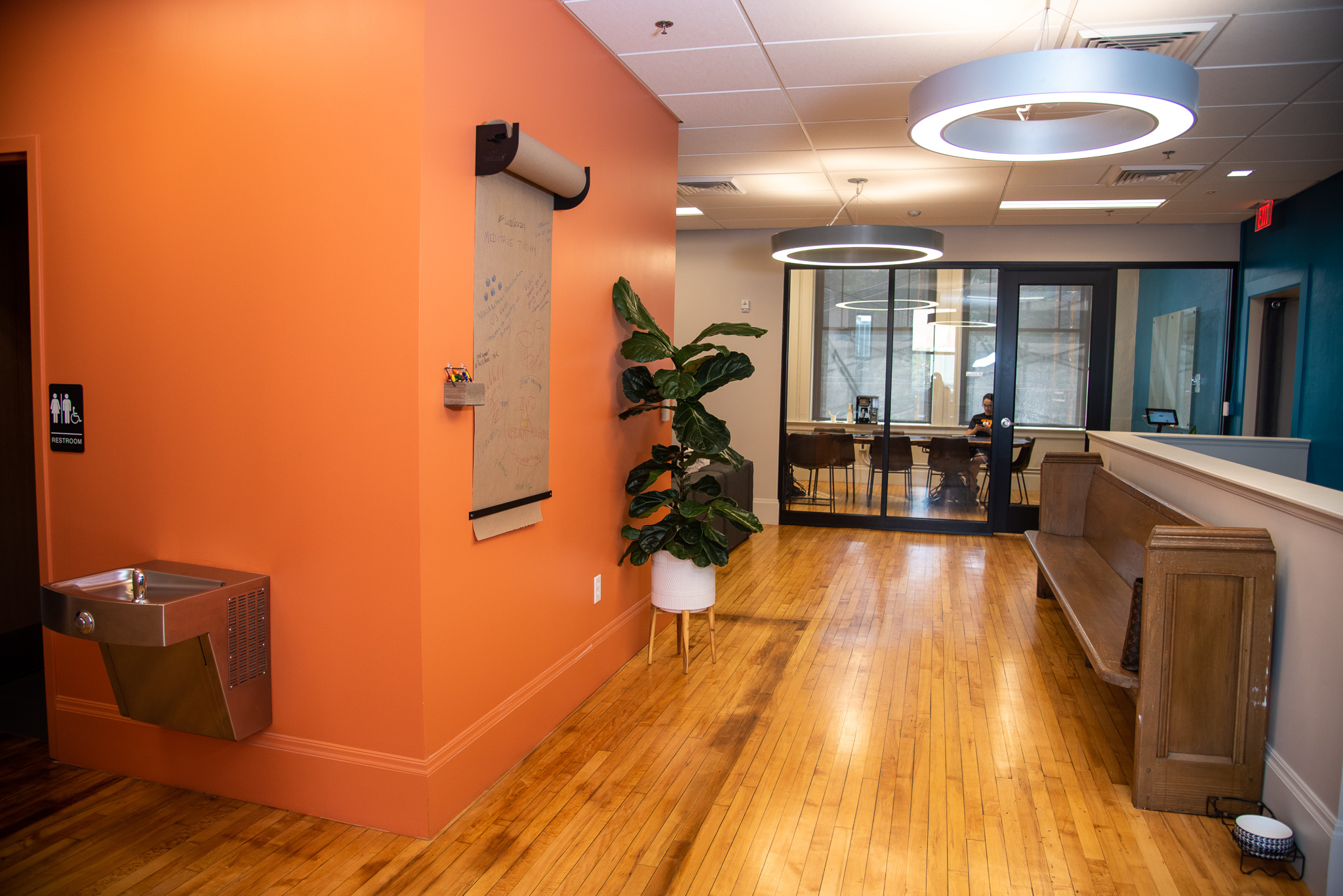 Hot Desk - Punch Pass  (minimum of 5 visits) Hot Desk - Punch Pass  (minimum of 5 visits)
