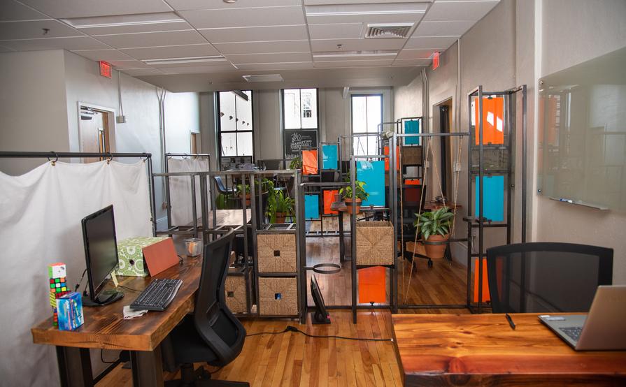 Hot Desk - Punch Pass  (minimum of 5 visits) Hot Desk - Punch Pass  (minimum of 5 visits)