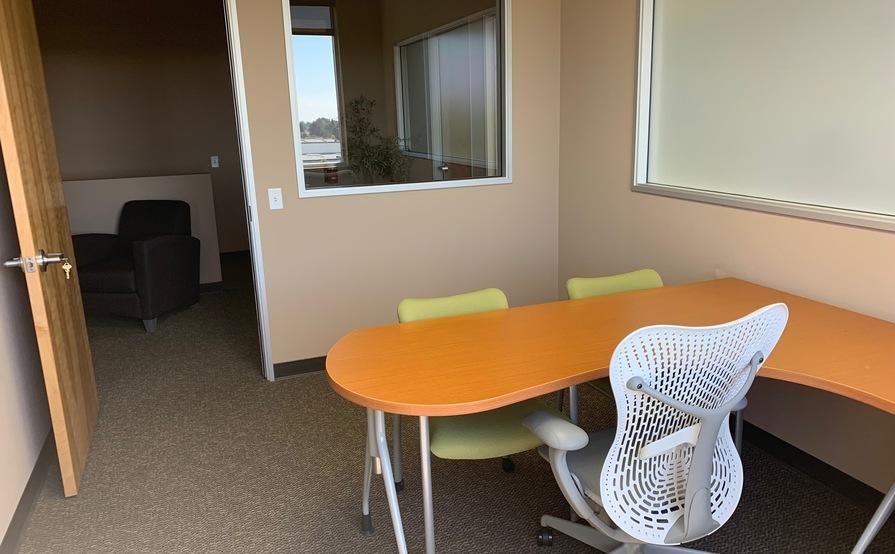 ITC Business Center & Co-working: Private offices  ITC Business Center & Co-working: Private offices