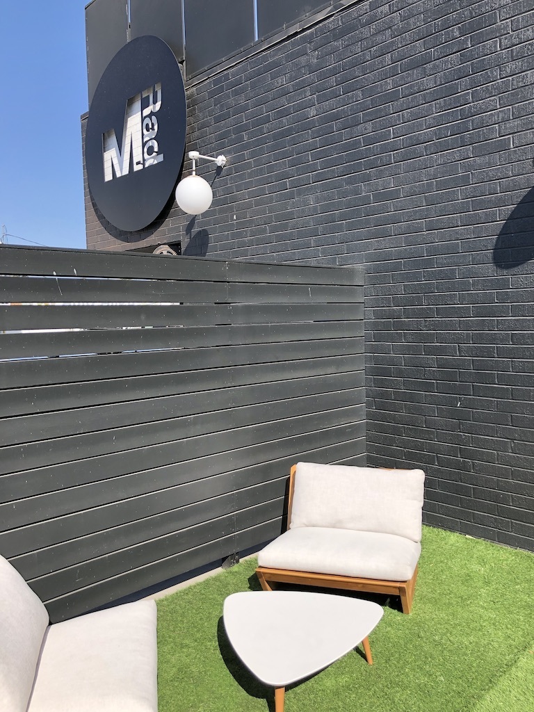 M-Rad Dedicated Desk 