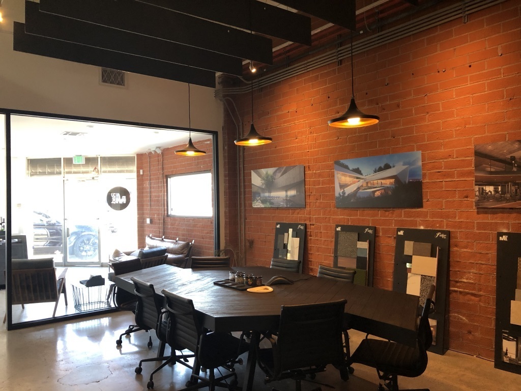 M-Rad Dedicated Desk 