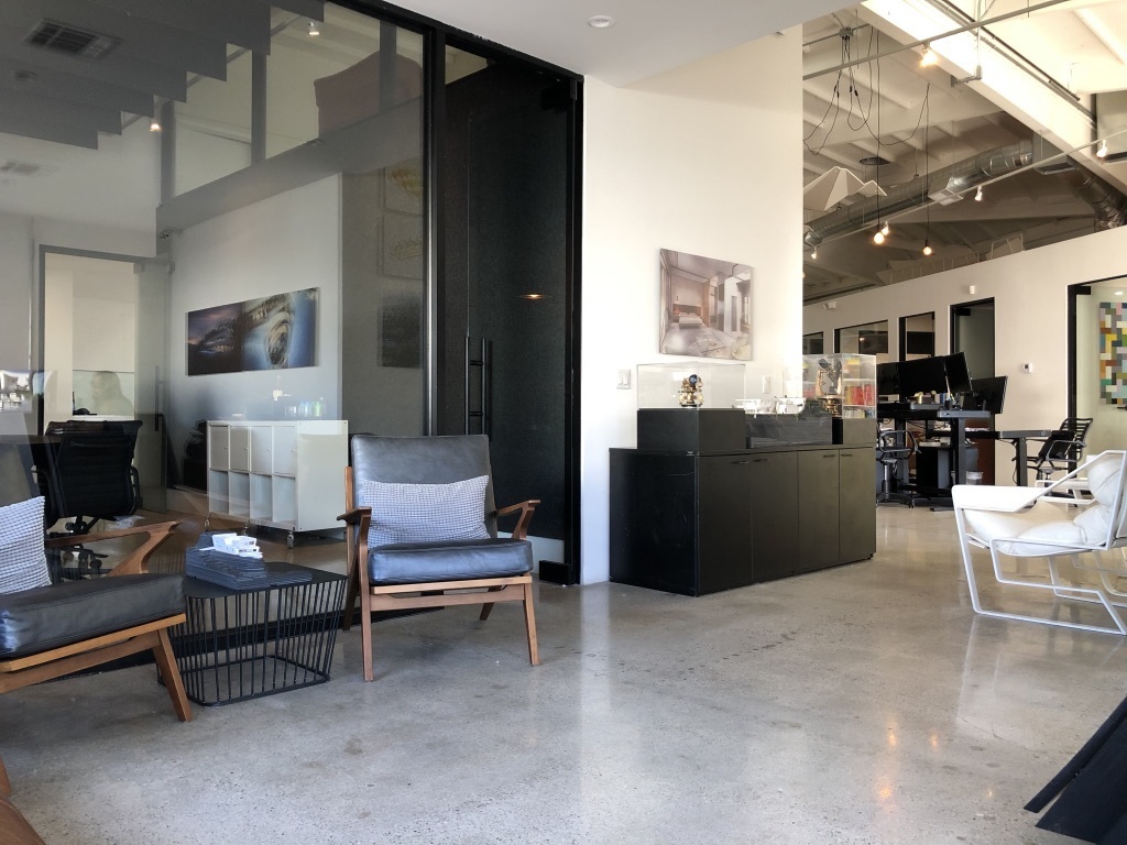 M-Rad Dedicated Desk 