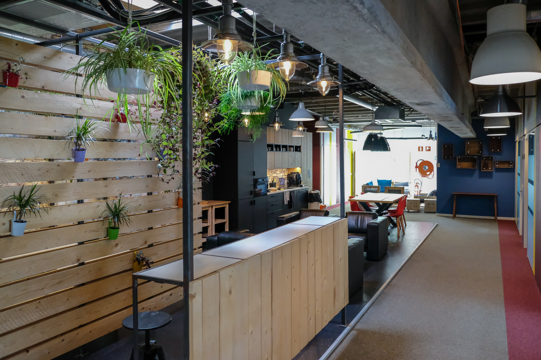 Coworking: Coworker membership (5d/week) Coworking: Coworker membership (5d/week)