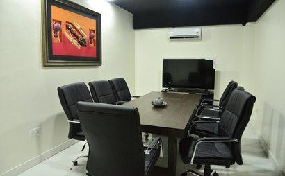 MEETING ROOMS AND CONFERENCE ROOMS MEETING ROOMS AND CONFERENCE ROOMS