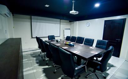 MEETING ROOMS AND CONFERENCE ROOMS MEETING ROOMS AND CONFERENCE ROOMS