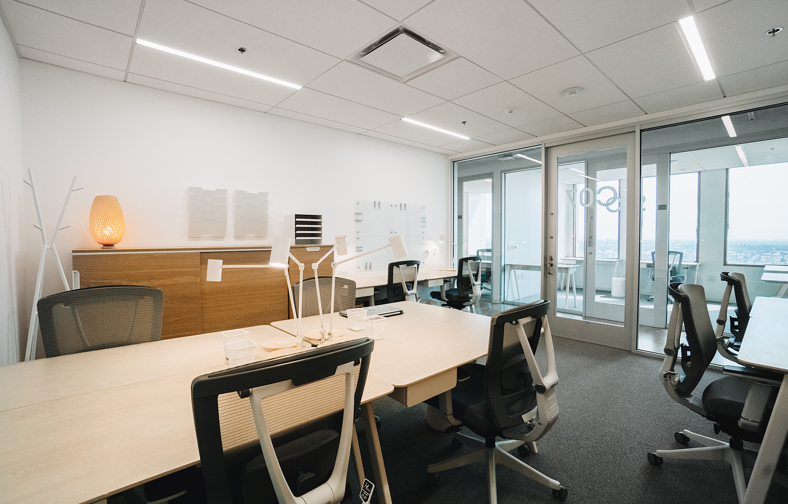 7-8 Desk Private Studio