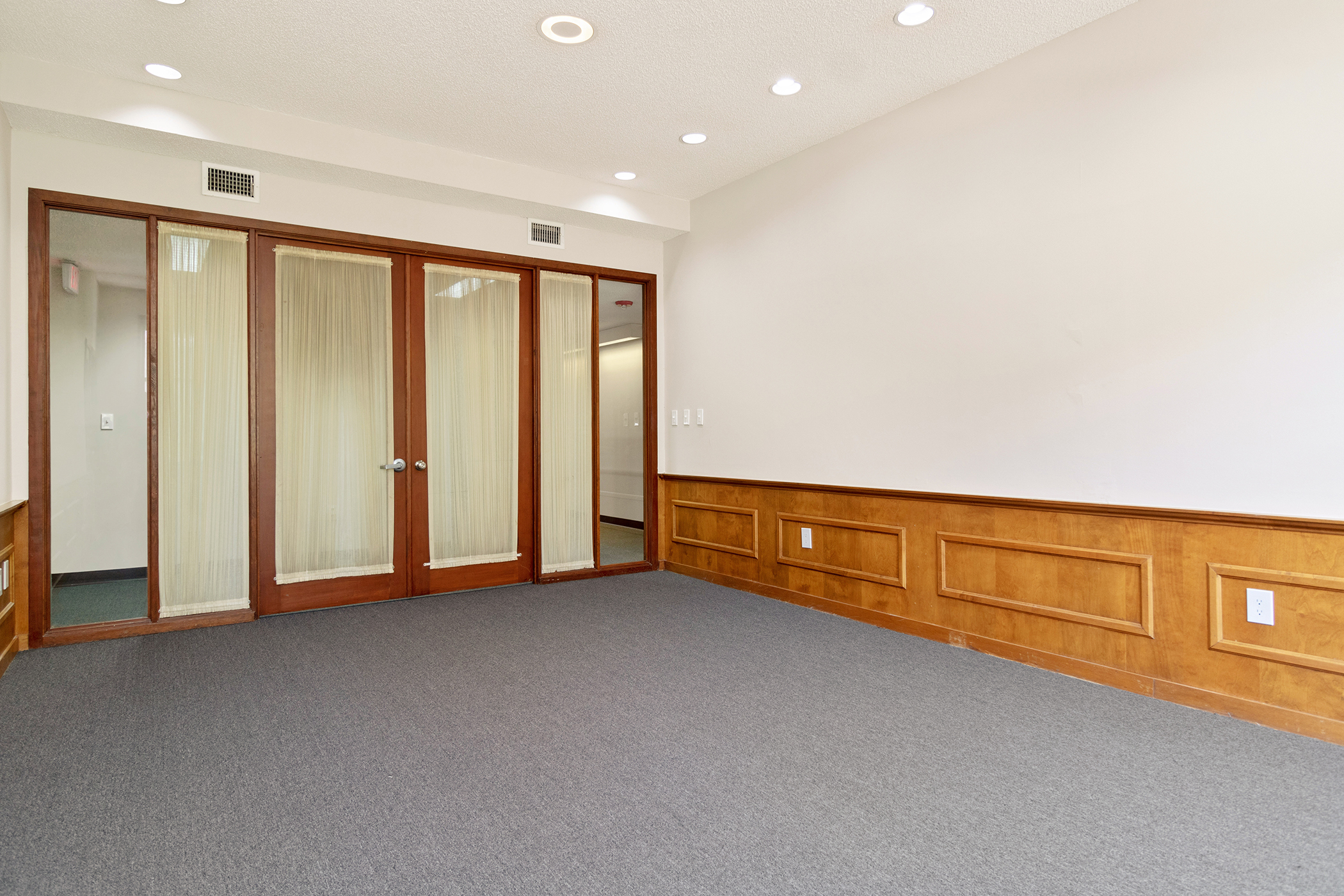 56 E Pine St 56 E Pine St