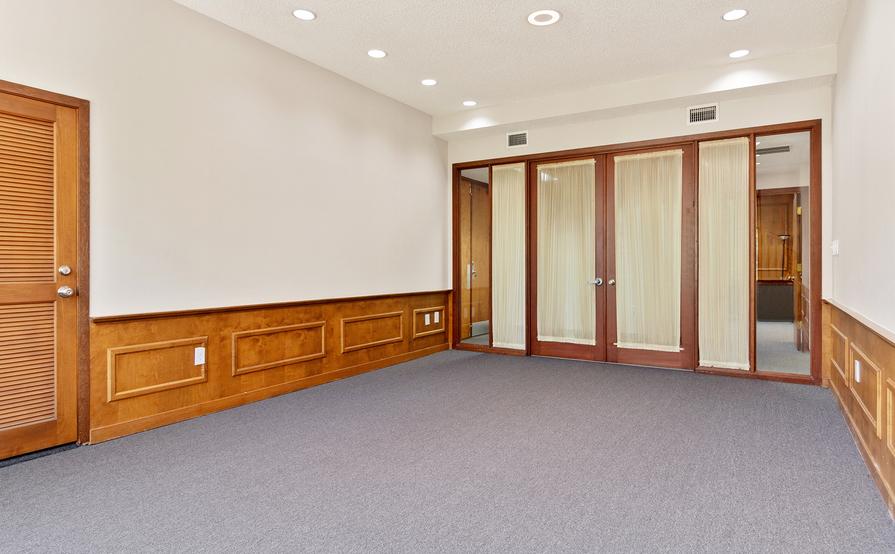 56 E Pine St 56 E Pine St