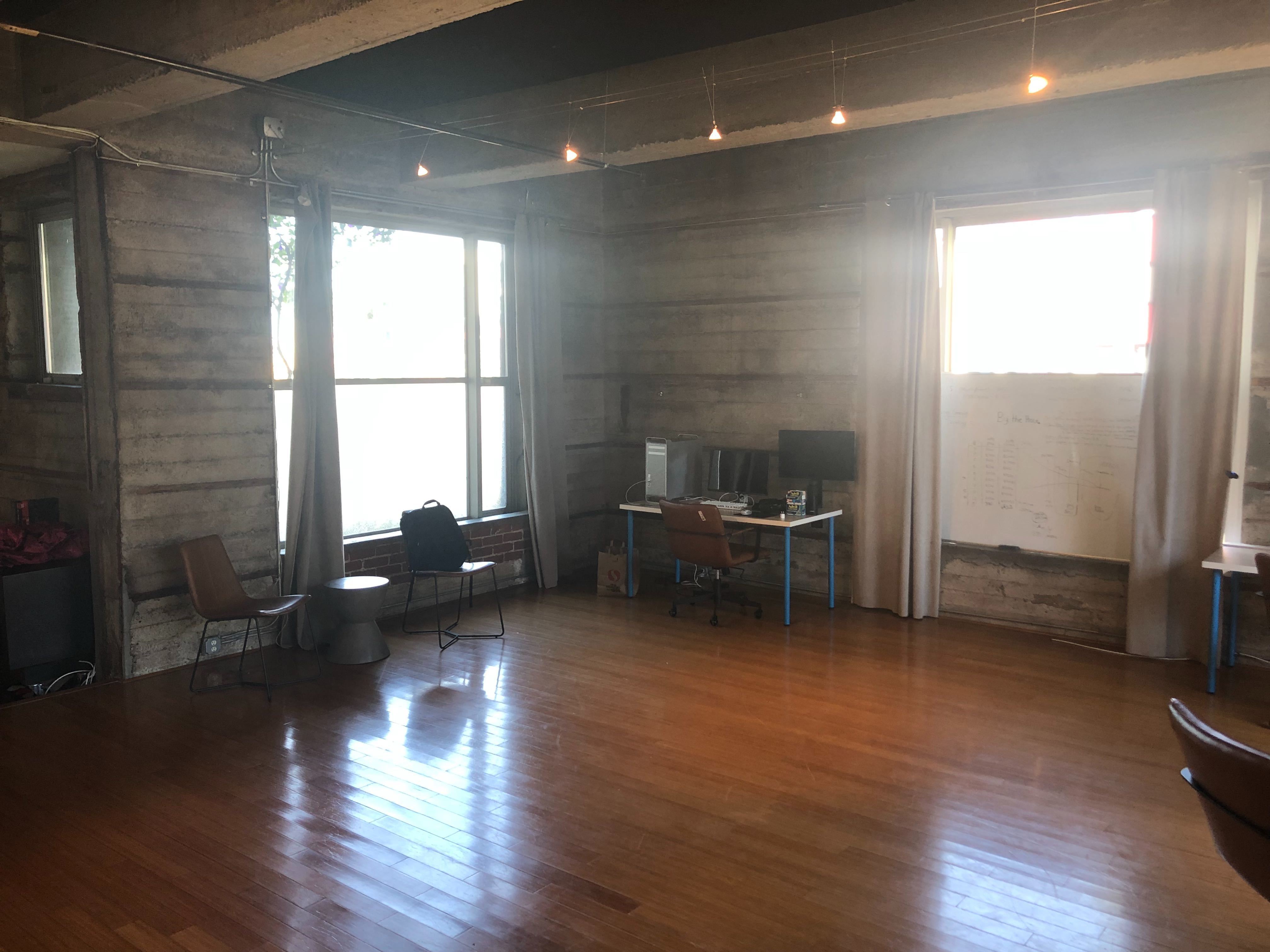 Beautiful Co-working Loft Beautiful Co-working Loft
