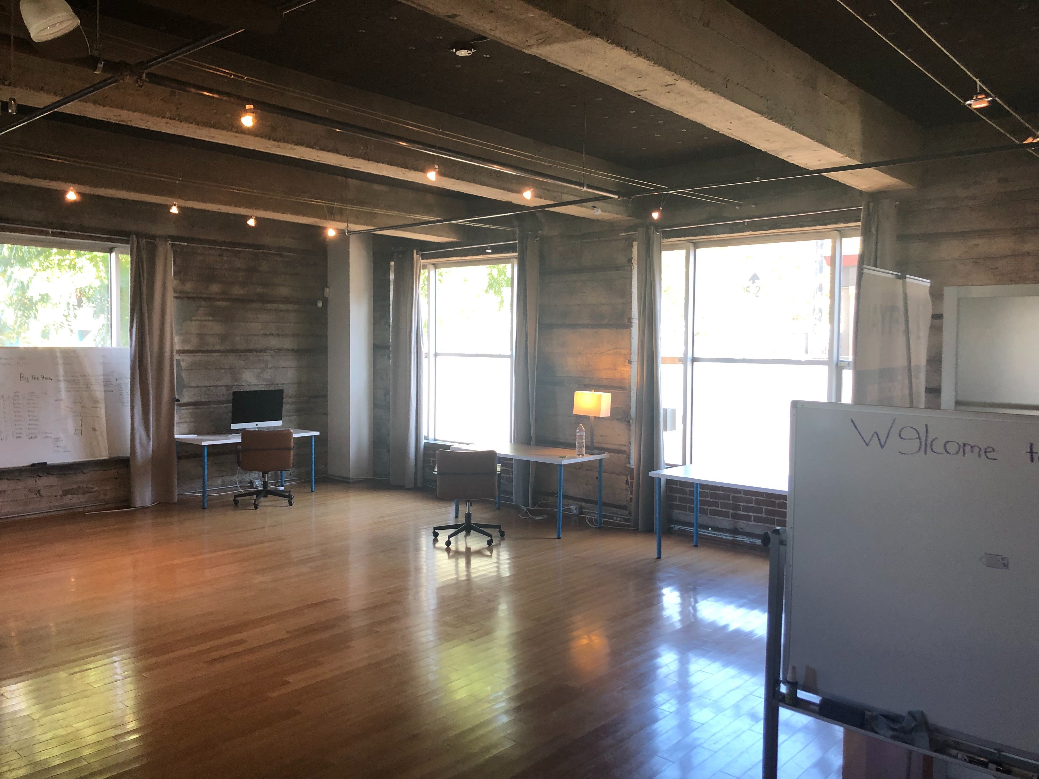 Beautiful Co-working Loft Beautiful Co-working Loft