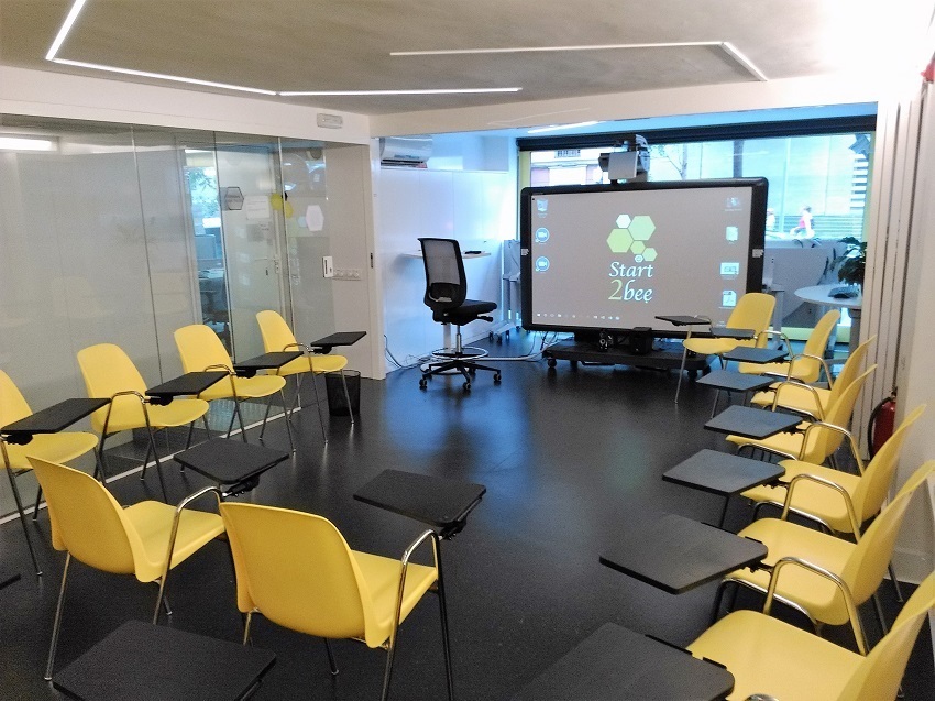 JELLY BUZZ MEETING ROOM