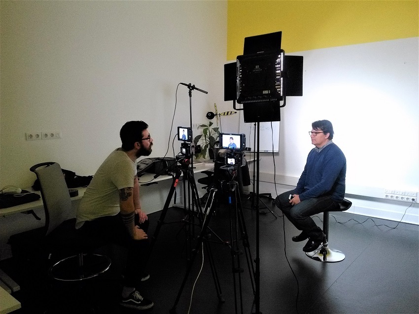 HONEYBEES MEETING ROOM