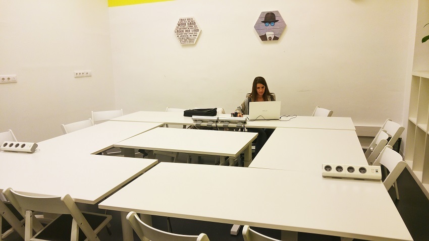 HONEYBEES MEETING ROOM