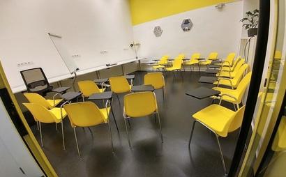 HONEYBEES MEETING ROOM HONEYBEES MEETING ROOM