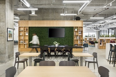 Hot desk with anything you need! BOOK NOW! Hot desk with anything you need! BOOK NOW!