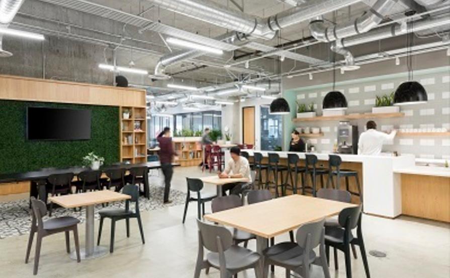 Hot desk with anything you need! BOOK NOW! Hot desk with anything you need! BOOK NOW!