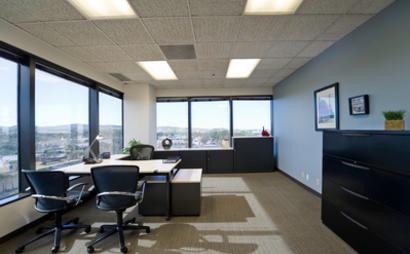 Click to discover this private office Click to discover this private office